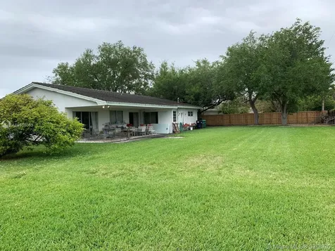 8405 SW 89th Street Miami FL 33156