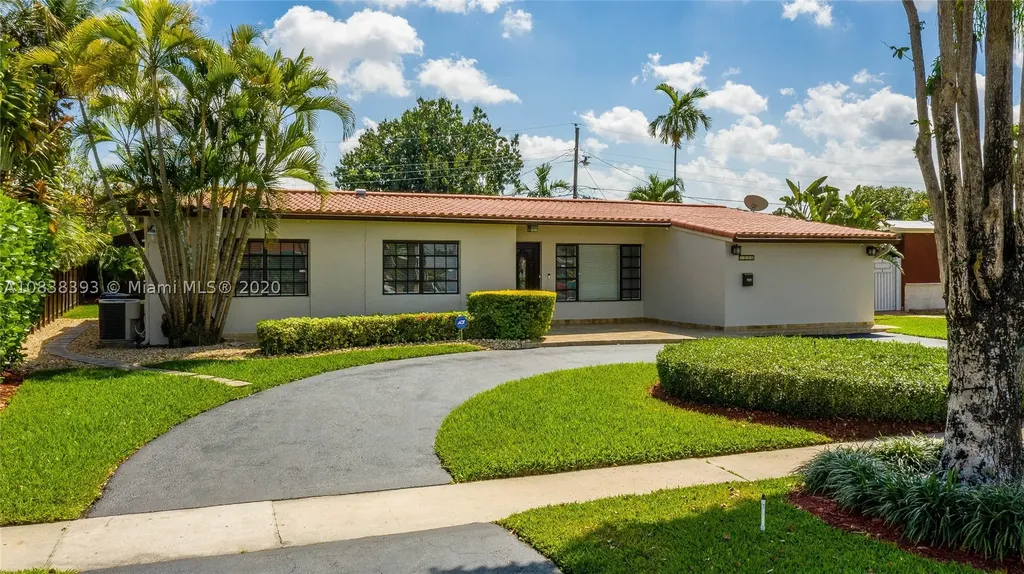 1220 W 62nd Street Hialeah FL 33012