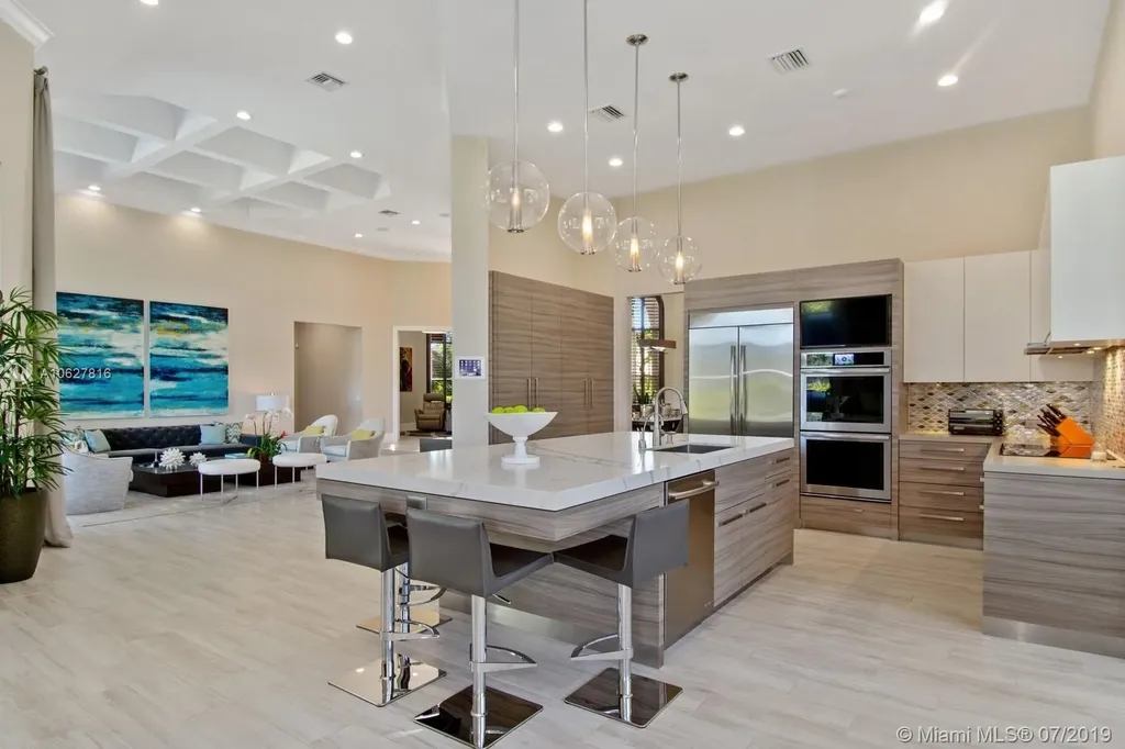 2454 Poinciana Court Weston FL 33327