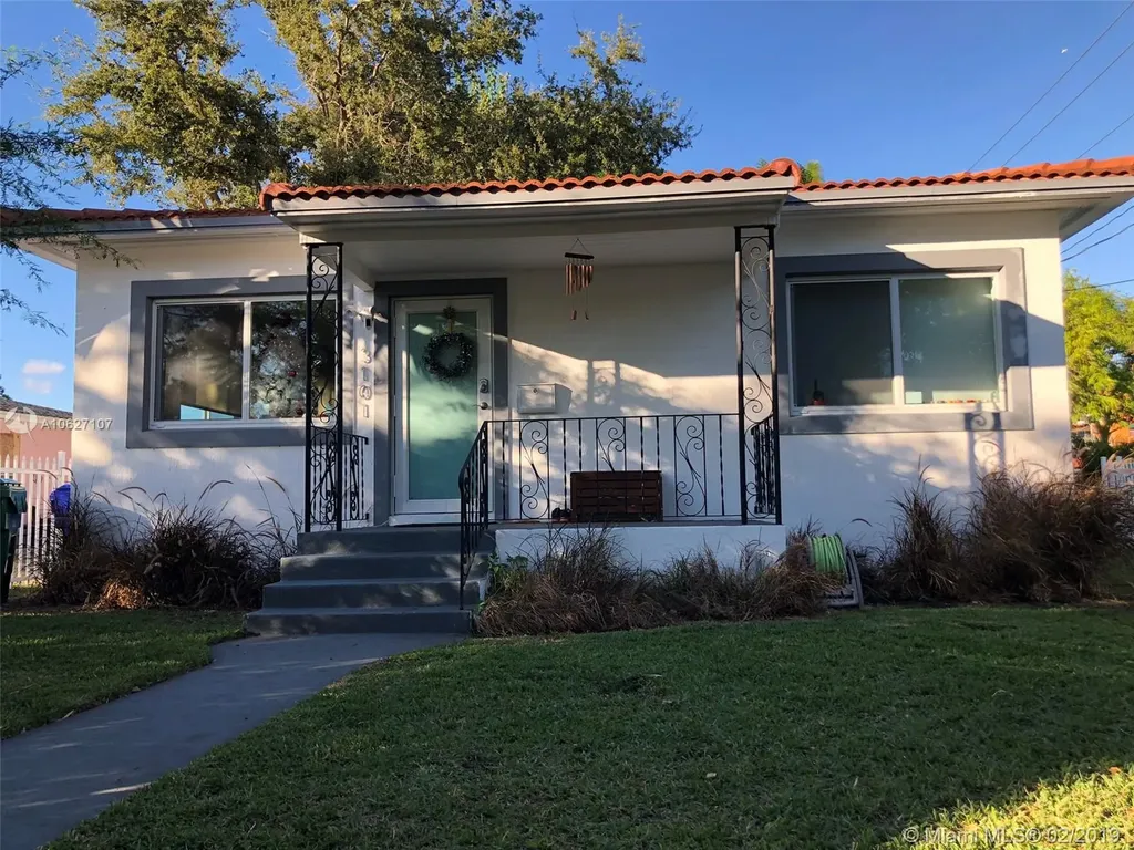 3101 SW 25th Terrace Miami FL 33133