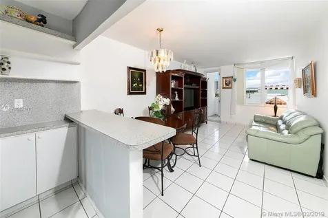 100 Lincoln Road Miami Beach FL 33139