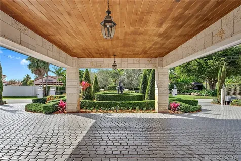 10441 SW 66th Street Miami FL 33173