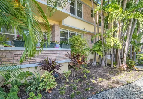 1446 Lenox Avenue Miami Beach FL 33139