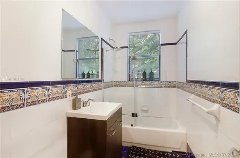 169 NE 43rd Street Miami FL 33137