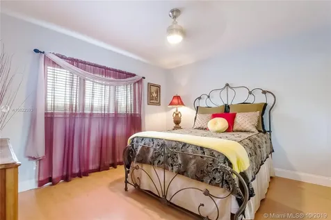 11750 SW 22nd Court Davie FL 33325