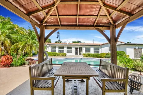 8204 SW 184th Terrace Cutler Bay FL 33157