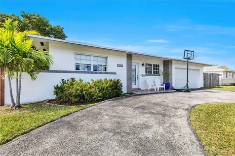 6330 SW 92nd Avenue Miami FL 33173