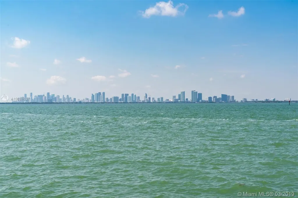 5860 N Bay Road Miami Beach FL 33140