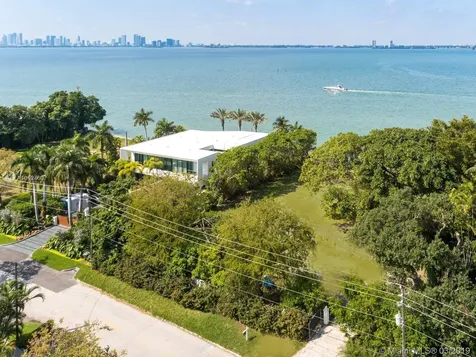 5860 N Bay Road Miami Beach FL 33140