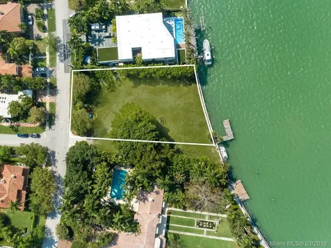 5860 N Bay Road Miami Beach FL 33140