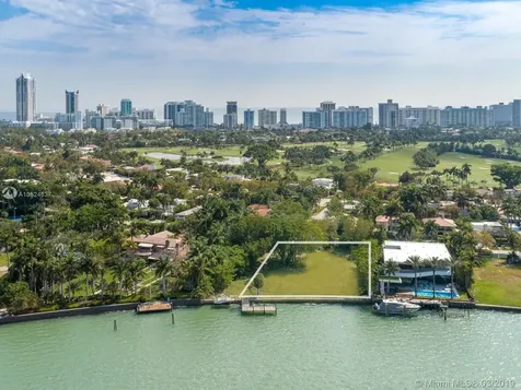 5860 N Bay Road Miami Beach FL 33140