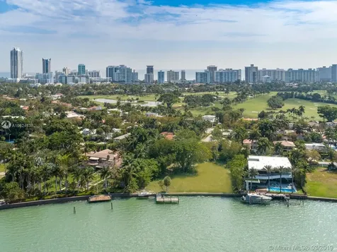 5860 N Bay Road Miami Beach FL 33140