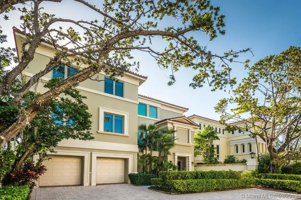 3506 Bayshore Villas Drive Miami FL 33133