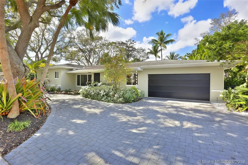 11220 SW 74th Avenue Pinecrest FL 33156