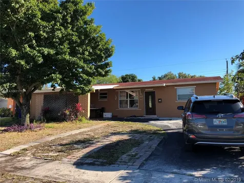 7624 Simms Street Hollywood FL 33024