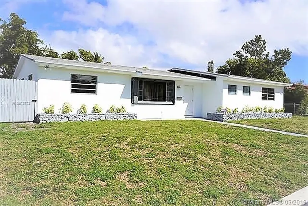 1525 NE 136th Street North Miami FL 33161