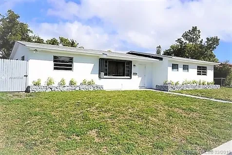 1525 NE 136th Street North Miami FL 33161