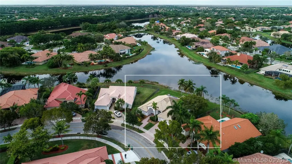 727 Crescent Way Weston FL 33326