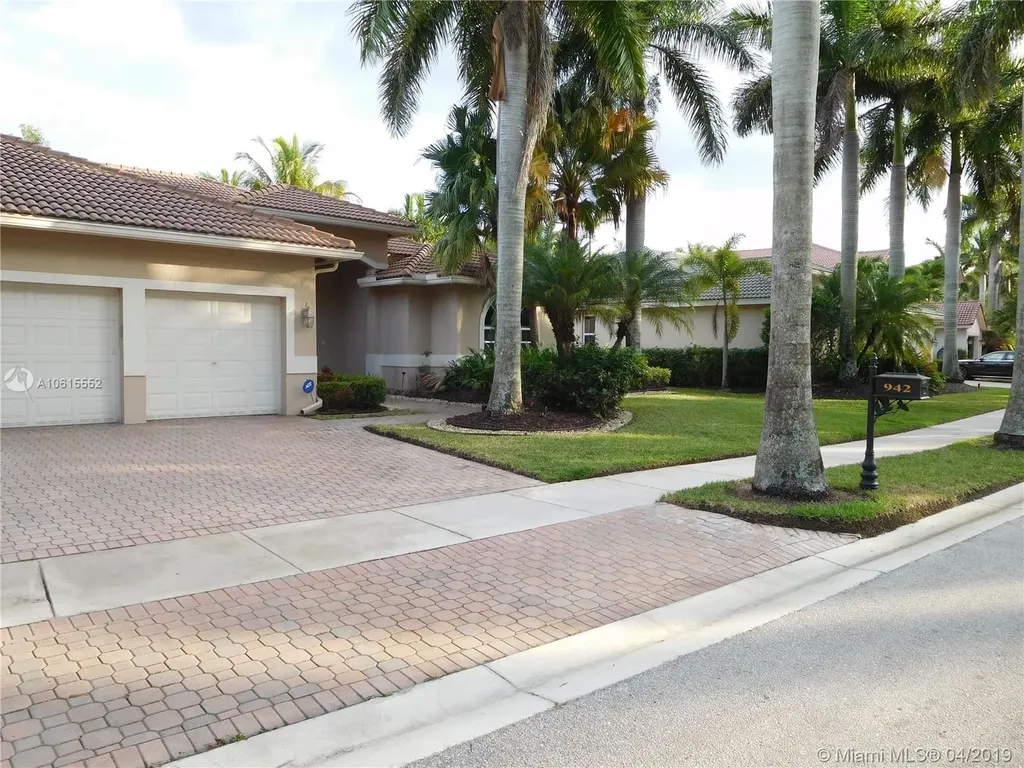 942 Windward Way Weston FL 33327