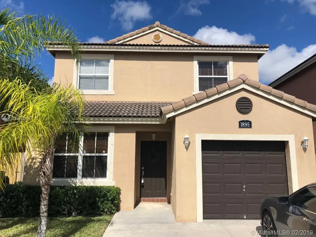 1895 SE 14th Court Homestead FL 33035
