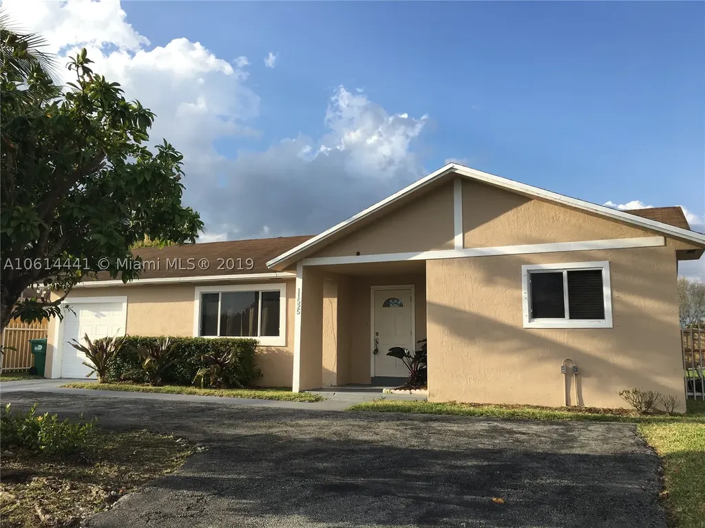 11525 SW 168th Terrace Miami FL 33157