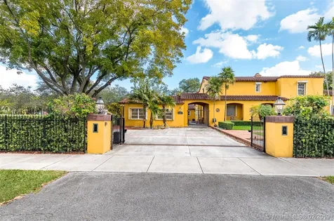 501 Deer Run Miami Springs FL 33166