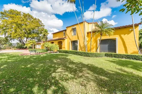 501 Deer Run Miami Springs FL 33166