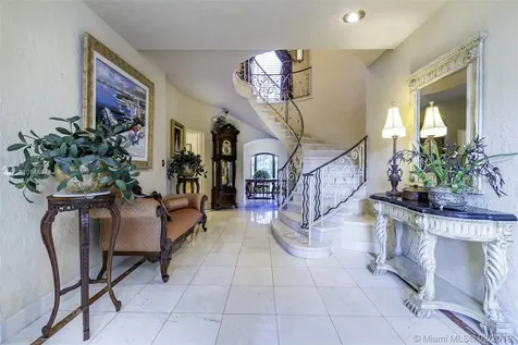 501 Deer Run Miami Springs FL 33166