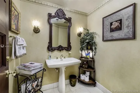 501 Deer Run Miami Springs FL 33166