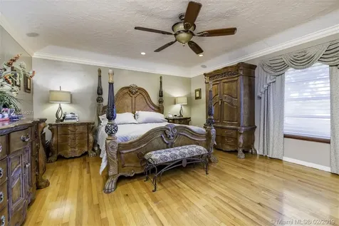 501 Deer Run Miami Springs FL 33166