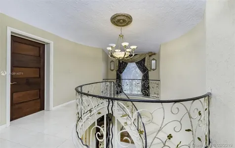 501 Deer Run Miami Springs FL 33166