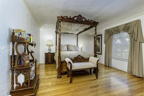 501 Deer Run Miami Springs FL 33166