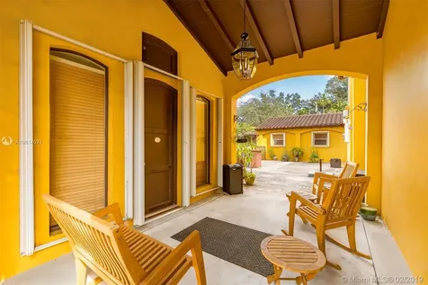 501 Deer Run Miami Springs FL 33166