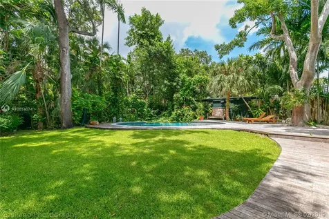 3809 Irvington Avenue Miami FL 33133