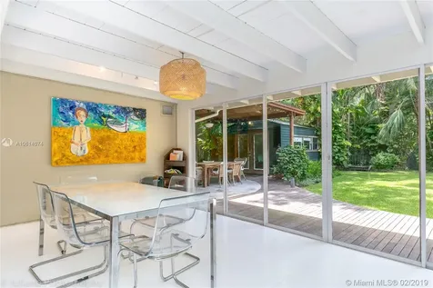 3809 Irvington Avenue Miami FL 33133