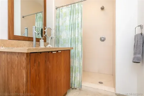 3809 Irvington Avenue Miami FL 33133