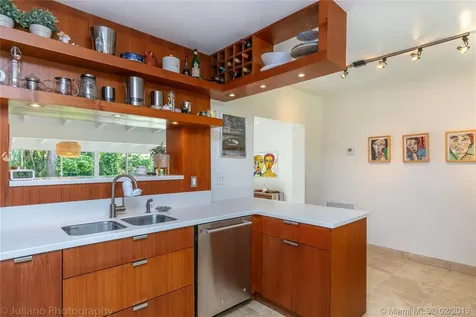 3809 Irvington Avenue Miami FL 33133