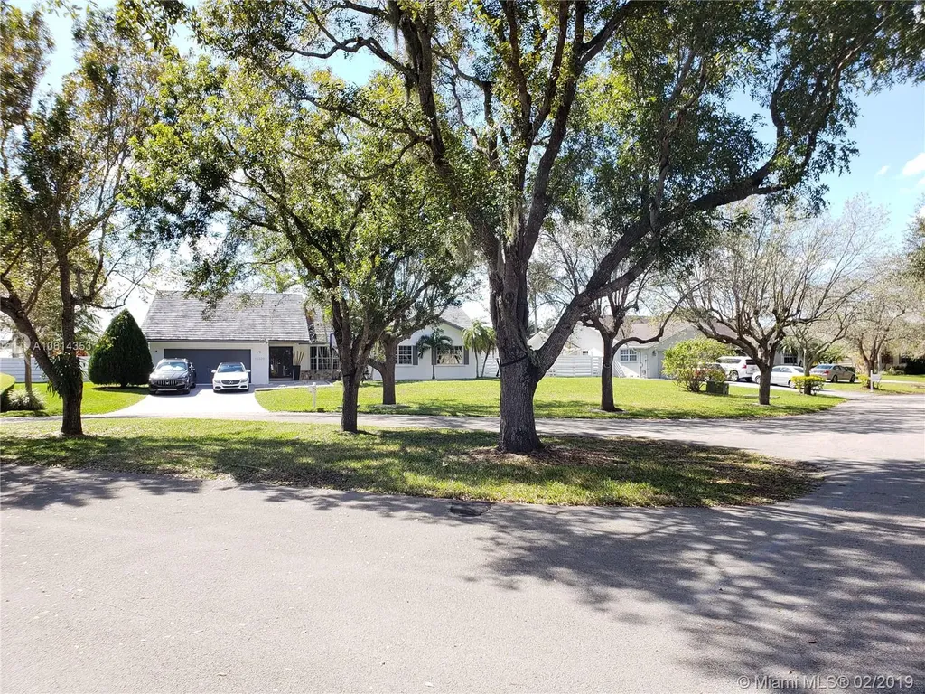15320 SW 148th Terrace Miami FL 33196