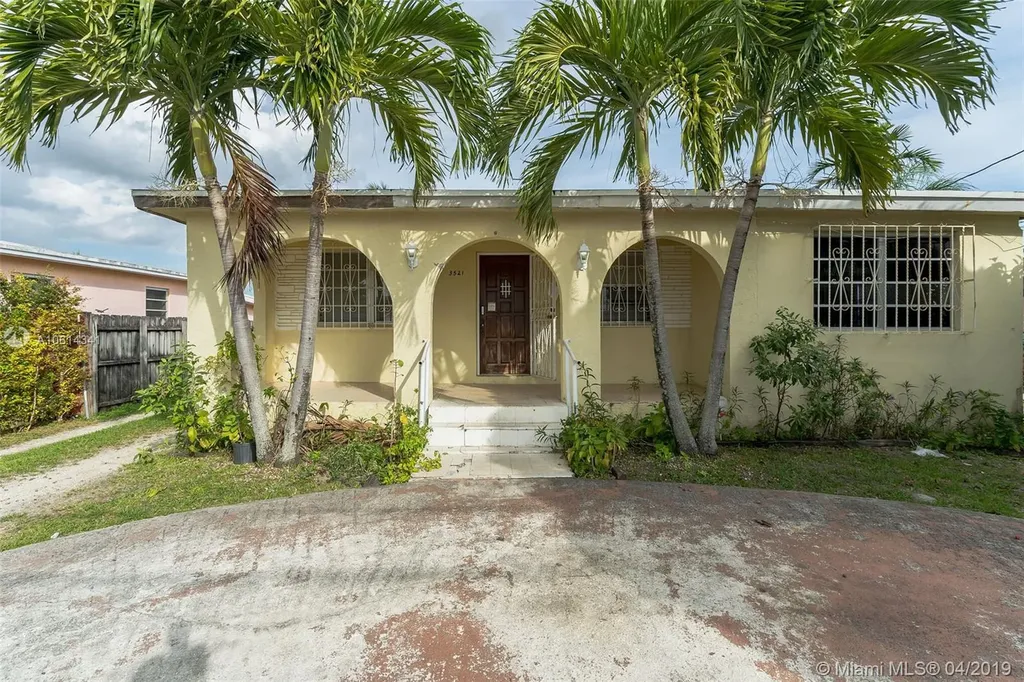 3521 SW 89th Court Miami FL 33165
