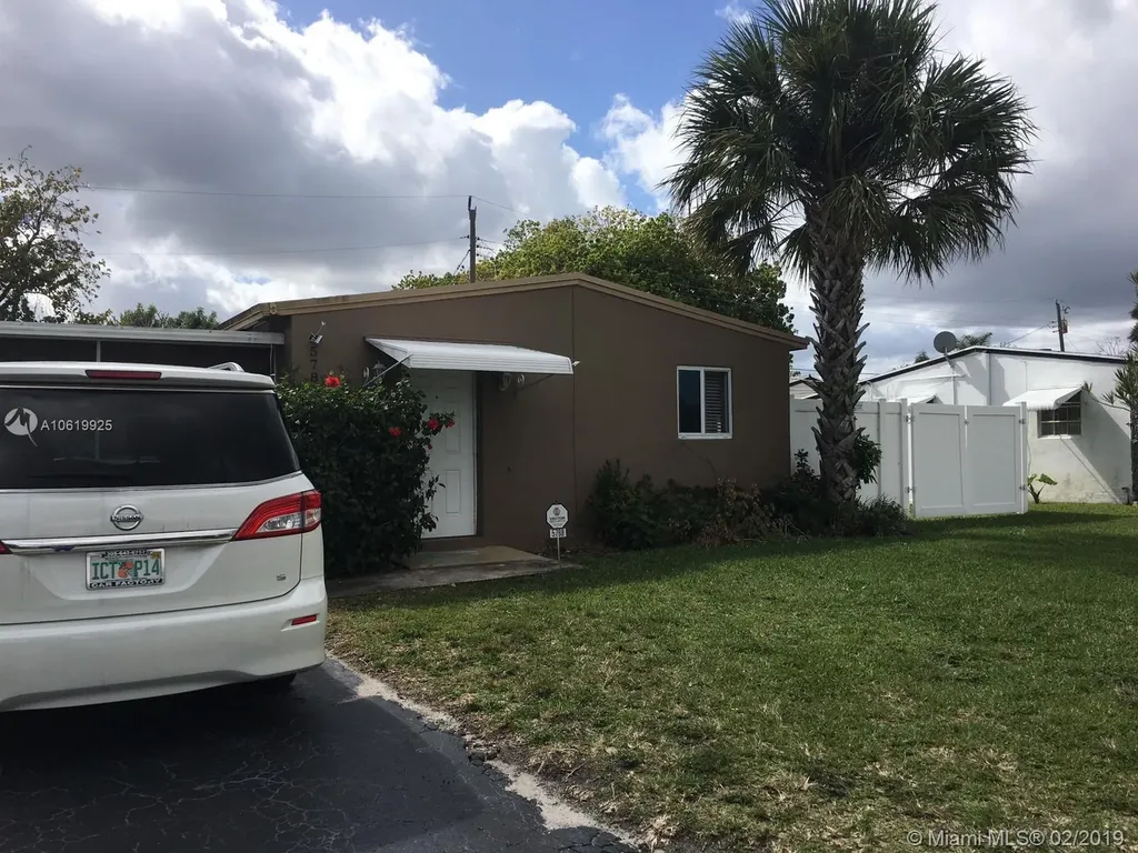 5788 Winfield Boulevard Margate FL 33063
