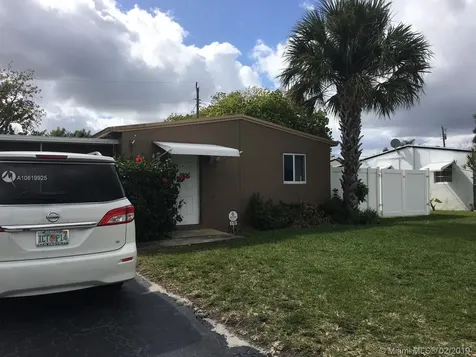 5788 Winfield Boulevard Margate FL 33063