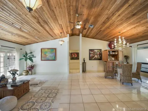 8260 SW 186th Street Cutler Bay FL 33157