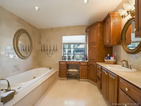 8260 SW 186th Street Cutler Bay FL 33157