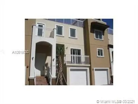 1672 Hayes Street Hollywood FL 33020