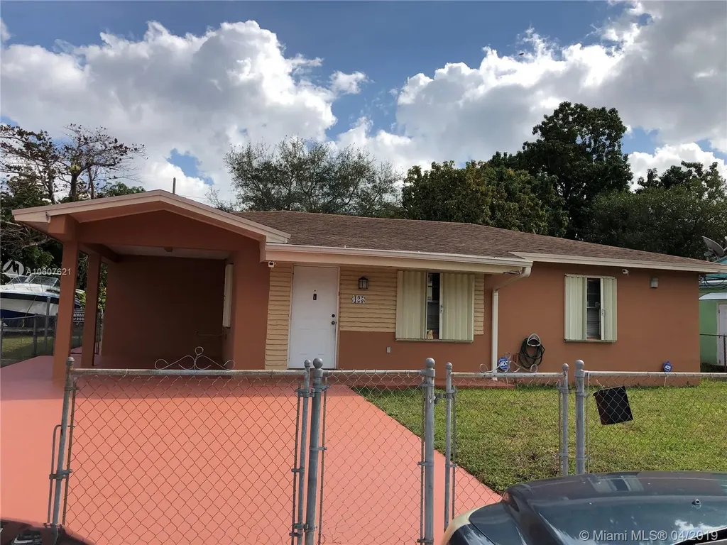 425 SW 62nd Court Miami FL 33144