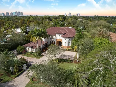 6645 SW 102 Street Pinecrest FL 33156