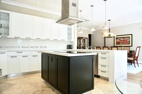 20000 NE 36th Place Aventura FL 33180