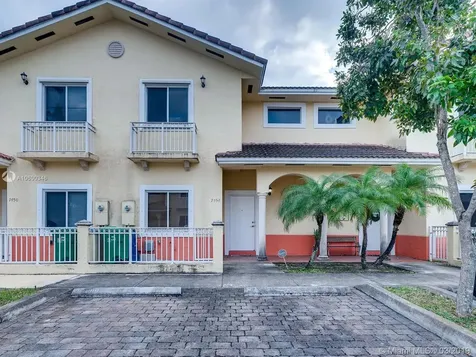 7454 NW 178th Terrace Hialeah FL 33015