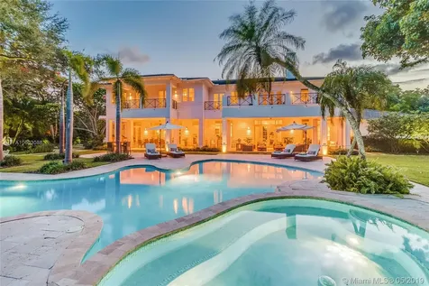 9001 Banyan Drive Miami FL 33156