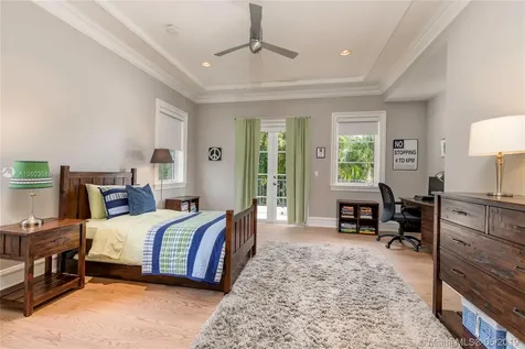 9001 Banyan Drive Miami FL 33156